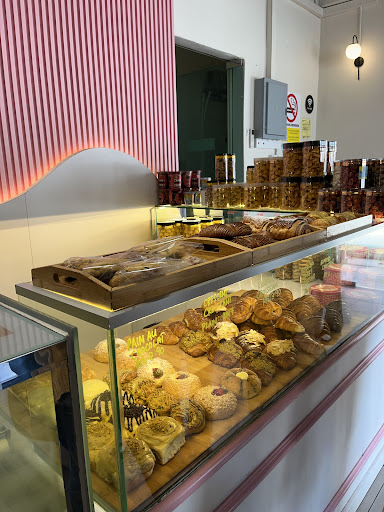 Flourcrown Patisserie Cafe Flourcrown Patisserie Cafe