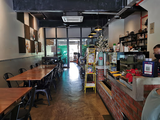 Bee's Food & Coffee