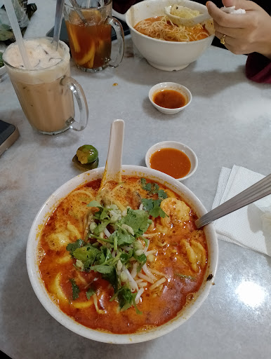 Yi Jia Kopitiam 一家 (Wisma Merdeka) Yi Jia Kopitiam 一家 (Wisma Merdeka)