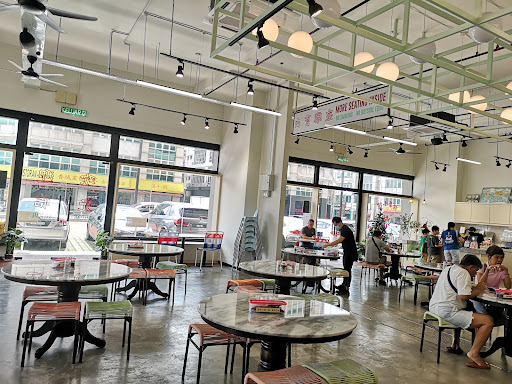 Loong Hwa Kopitiam • 隆華小鎮 • Puchong Loong Hwa Kopitiam • 隆華小鎮 • Puchong